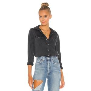 Levi’s Essential Western Top